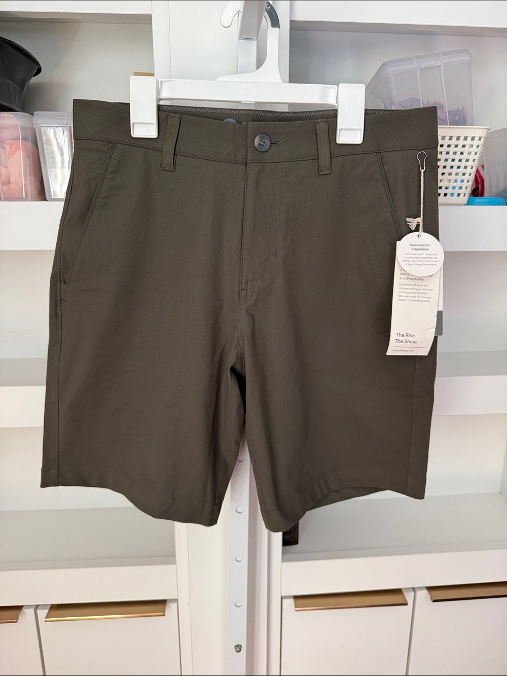 NWT Mens Vuori Meta 8.5” Short Sz 28 XS Dark Oregano Green Relaxed Fit
